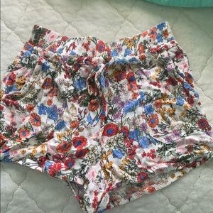 floral shorts